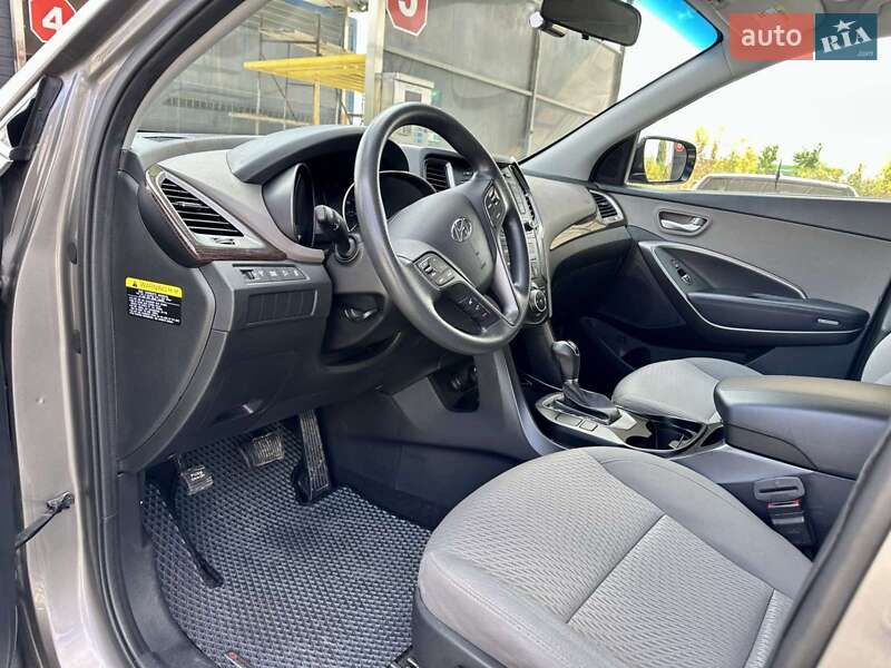Внедорожник / Кроссовер Hyundai Santa FE 2018 в Каменец-Подольском