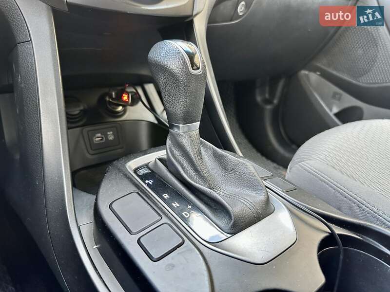 Внедорожник / Кроссовер Hyundai Santa FE 2018 в Каменец-Подольском