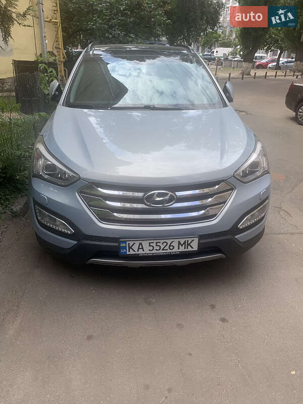 Позашляховик / Кросовер Hyundai Santa FE 2014 в Києві