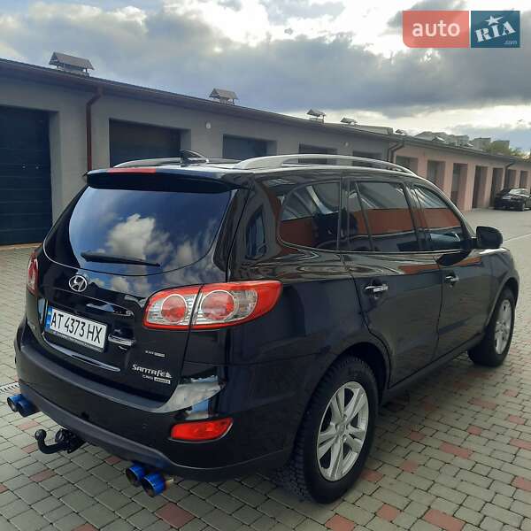 Позашляховик / Кросовер Hyundai Santa FE 2010 в Івано-Франківську