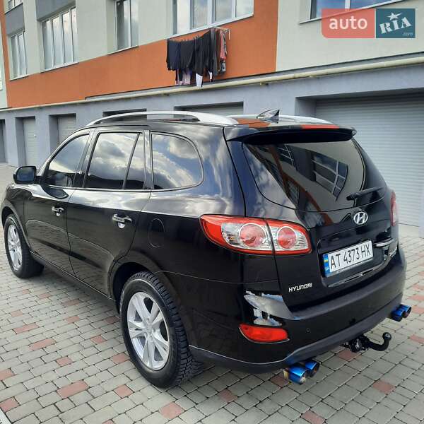 Позашляховик / Кросовер Hyundai Santa FE 2010 в Івано-Франківську