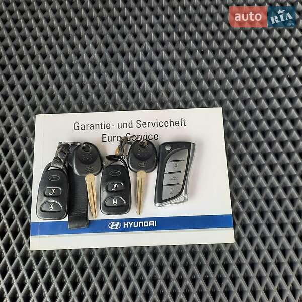 Позашляховик / Кросовер Hyundai Santa FE 2010 в Івано-Франківську