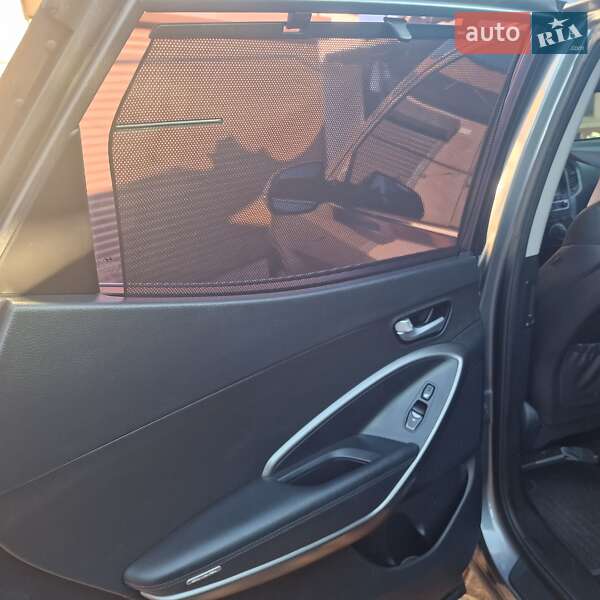 Внедорожник / Кроссовер Hyundai Santa FE 2016 в Подольске