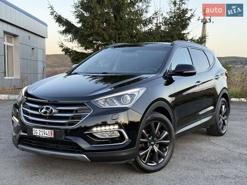 Внедорожник / Кроссовер Hyundai Santa FE 2015 в Радивилове