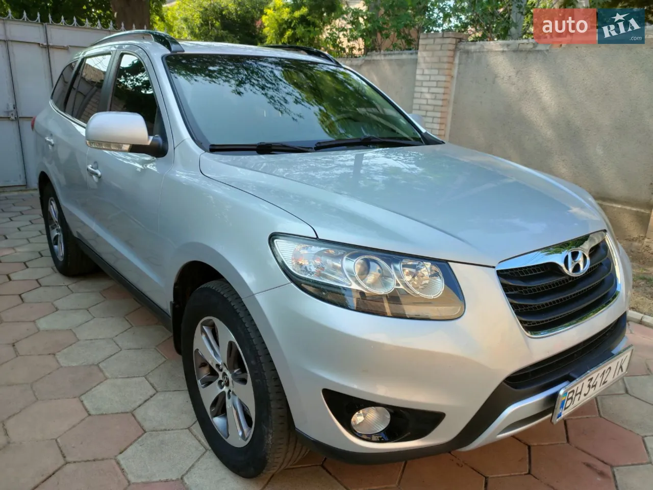 2010 Hyundai Santa Fe - мініатюра 32