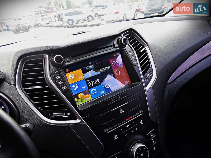 Внедорожник / Кроссовер Hyundai Santa FE 2012 в Черкассах