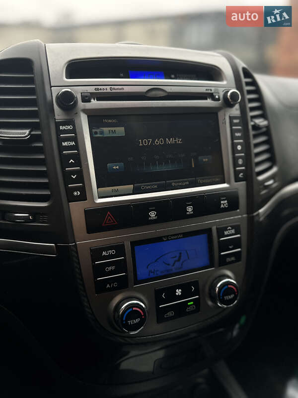 Позашляховик / Кросовер Hyundai Santa FE 2011 в Коломиї