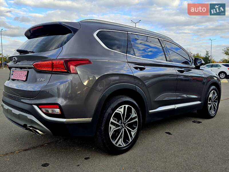 Внедорожник / Кроссовер Hyundai Santa FE 2018 в Днепре