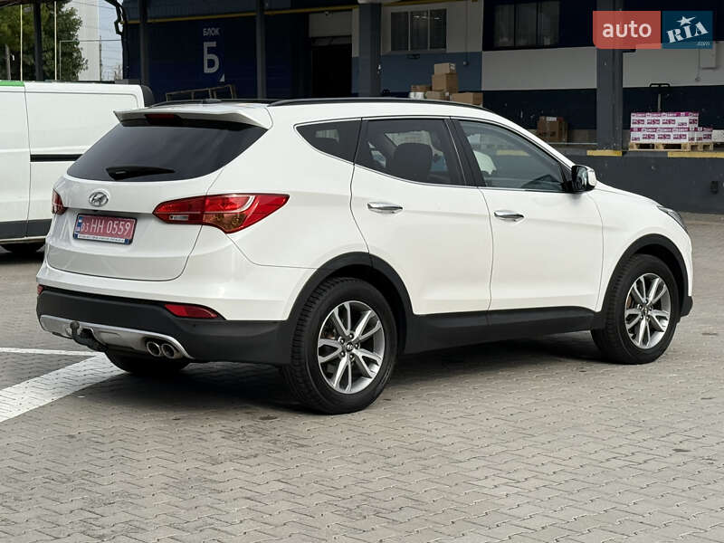 Внедорожник / Кроссовер Hyundai Santa FE 2014 в Ровно