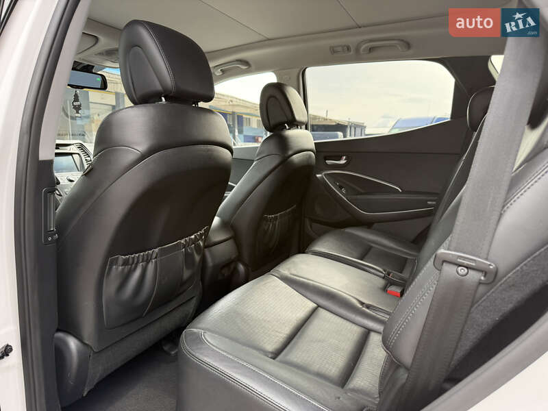 Внедорожник / Кроссовер Hyundai Santa FE 2014 в Ровно