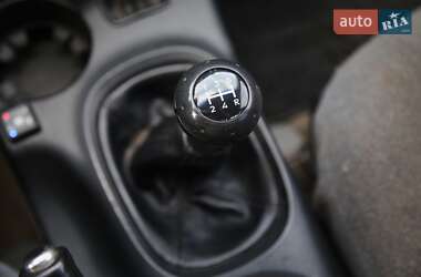 Внедорожник / Кроссовер Hyundai Santa FE 2005 в 