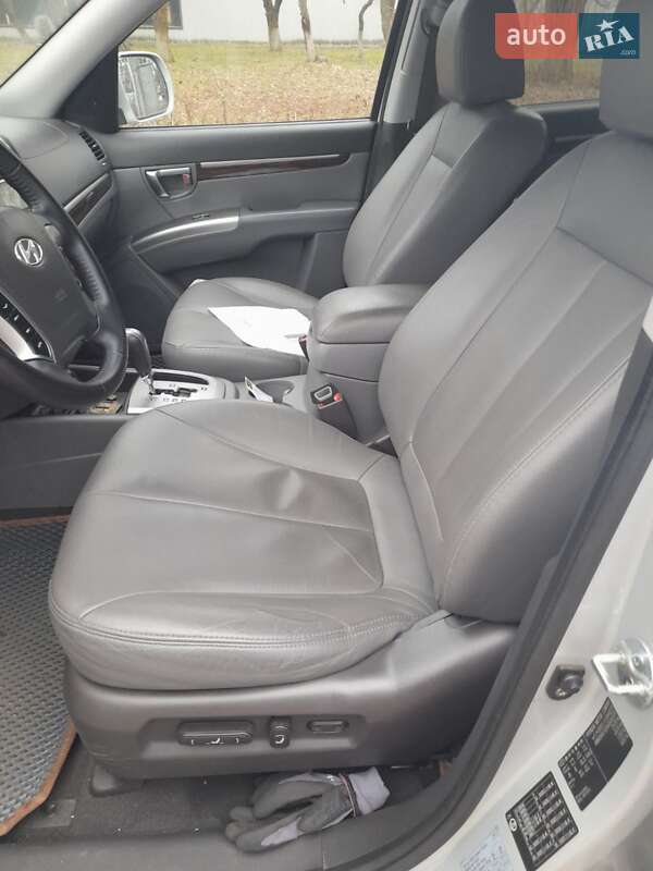 Позашляховик / Кросовер Hyundai Santa FE 2010 в Києві фото 11 Позашляховик / Кросовер Hyundai Santa FE 2010 в Києві