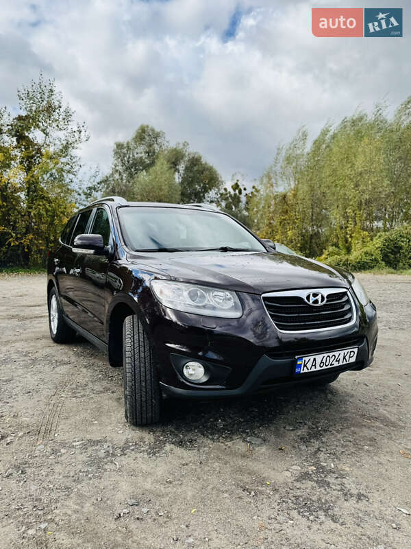 Внедорожник / Кроссовер Hyundai Santa FE 2011 в Киеве