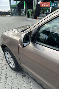 Внедорожник / Кроссовер Hyundai Santa FE 2011 в 