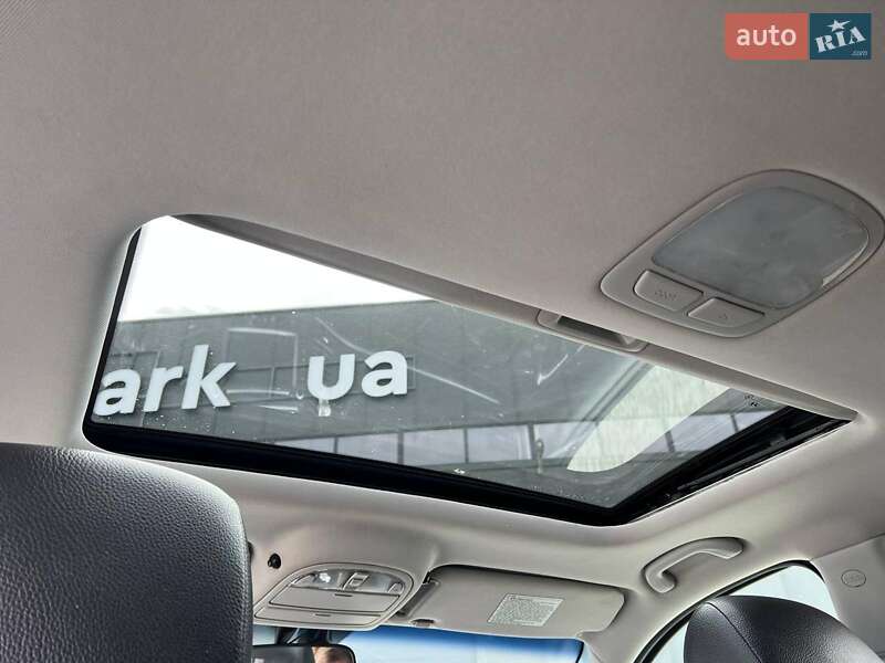 Внедорожник / Кроссовер Hyundai Santa FE 2012 в Львове