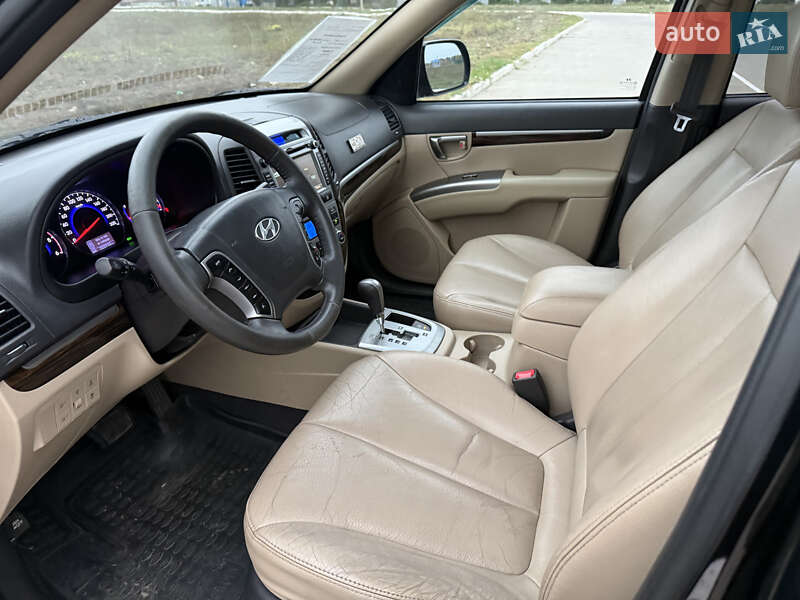 Внедорожник / Кроссовер Hyundai Santa FE 2011 в Киеве