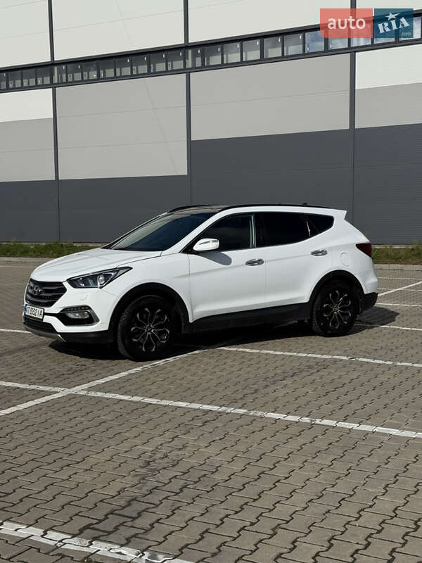 Внедорожник / Кроссовер Hyundai Santa FE 2017 в Ивано-Франковске фото 3 Внедорожник / Кроссовер Hyundai Santa FE 2017 в Ивано-Франковске