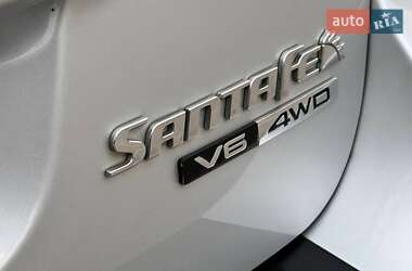 Внедорожник / Кроссовер Hyundai Santa FE 2009 в 
