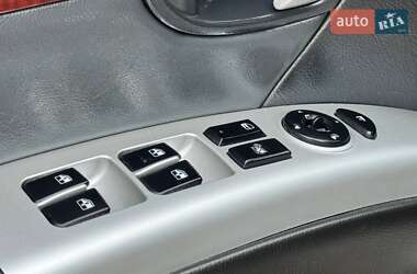 Внедорожник / Кроссовер Hyundai Santa FE 2009 в 