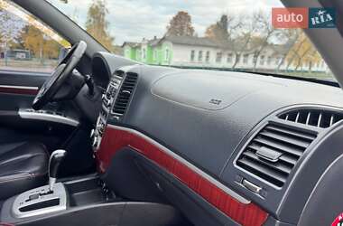 Внедорожник / Кроссовер Hyundai Santa FE 2009 в 