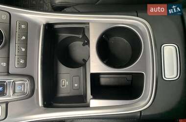 Внедорожник / Кроссовер Hyundai Santa FE 2021 в 