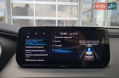 Внедорожник / Кроссовер Hyundai Santa FE 2021 в 