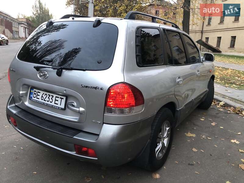 Внедорожник / Кроссовер Hyundai Santa FE 2005 в Николаеве