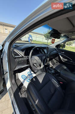 Внедорожник / Кроссовер Hyundai Santa FE 2012 в 