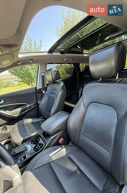 Внедорожник / Кроссовер Hyundai Santa FE 2012 в 