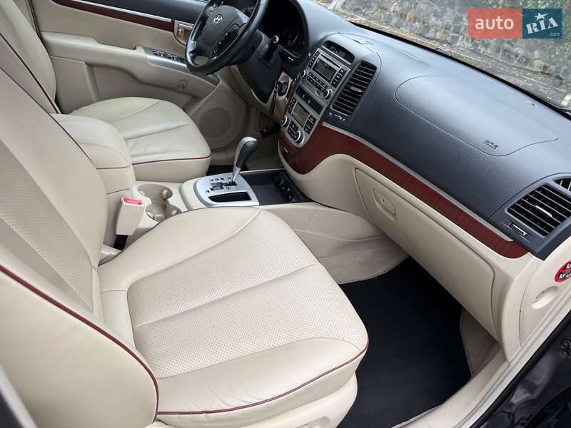Внедорожник / Кроссовер Hyundai Santa FE 2008 в Виннице