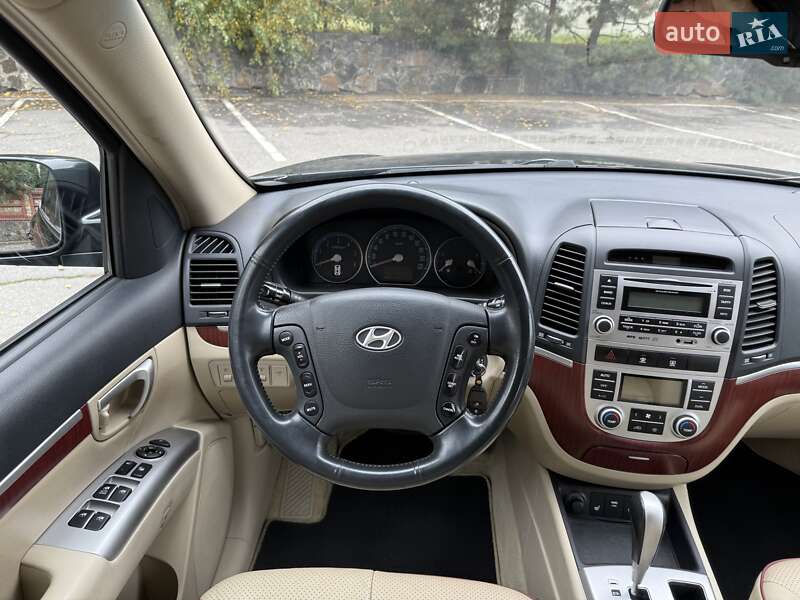 Внедорожник / Кроссовер Hyundai Santa FE 2008 в Виннице