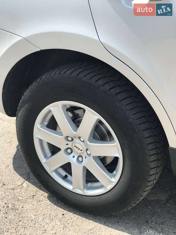 Позашляховик / Кросовер Hyundai Santa FE 2009 в Вінниці