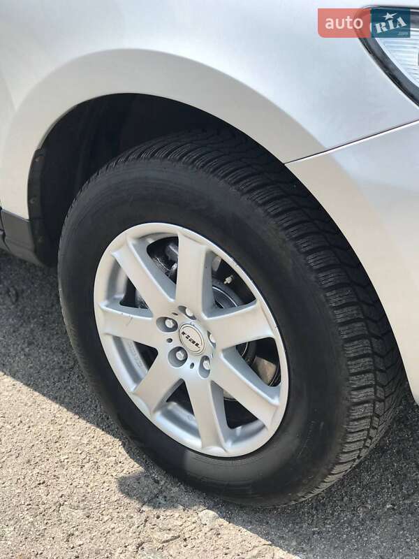 Позашляховик / Кросовер Hyundai Santa FE 2009 в Вінниці