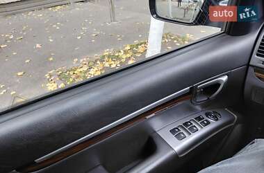 Внедорожник / Кроссовер Hyundai Santa FE 2011 в 