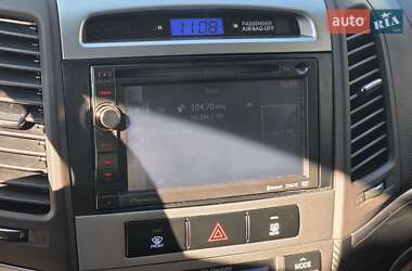 Внедорожник / Кроссовер Hyundai Santa FE 2012 в 