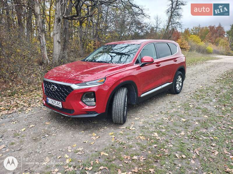Внедорожник / Кроссовер Hyundai Santa FE 2019 в Ракитном