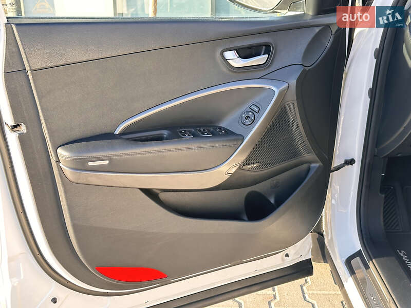 Внедорожник / Кроссовер Hyundai Santa FE 2016 в Тернополе фото 34 Внедорожник / Кроссовер Hyundai Santa FE 2016 в Тернополе