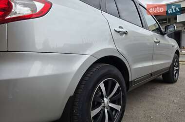 Внедорожник / Кроссовер Hyundai Santa FE 2007 в 