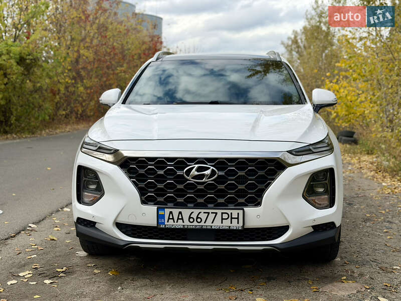 Внедорожник / Кроссовер Hyundai Santa FE 2018 в Киеве