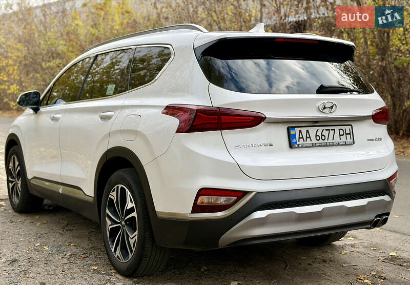 Внедорожник / Кроссовер Hyundai Santa FE 2018 в Киеве