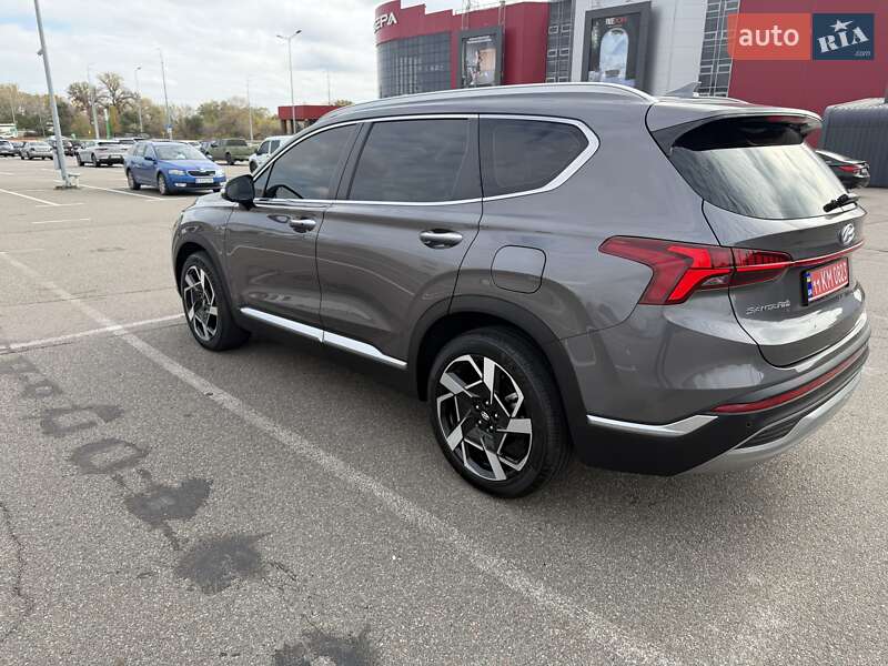 Внедорожник / Кроссовер Hyundai Santa FE 2021 в Киеве