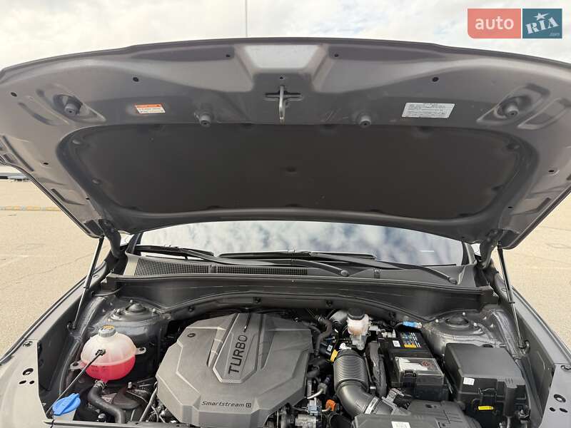 Внедорожник / Кроссовер Hyundai Santa FE 2021 в Киеве