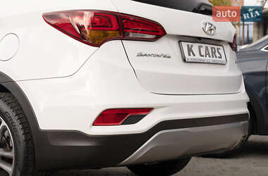 Внедорожник / Кроссовер Hyundai Santa FE 2015 в 