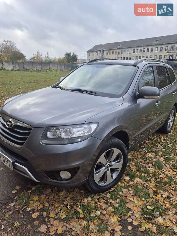 Внедорожник / Кроссовер Hyundai Santa FE 2011 в Виннице