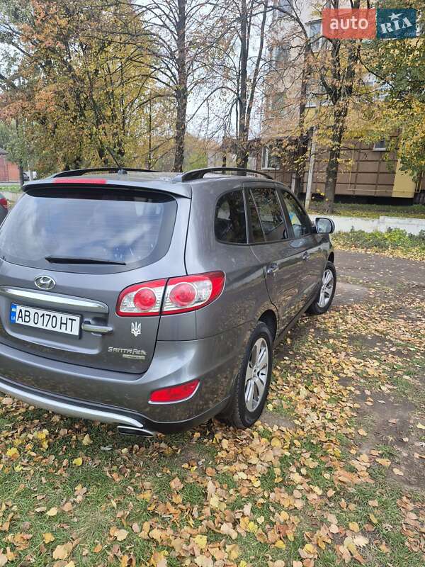Внедорожник / Кроссовер Hyundai Santa FE 2011 в Виннице
