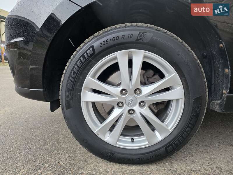 Внедорожник / Кроссовер Hyundai Santa FE 2011 в Луцке