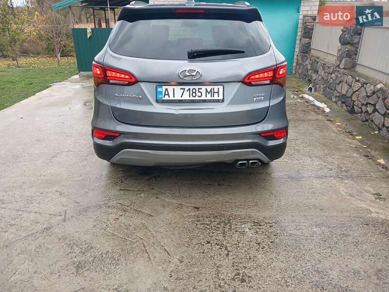 Позашляховик / Кросовер Hyundai Santa FE 2017 в Чорнобаї