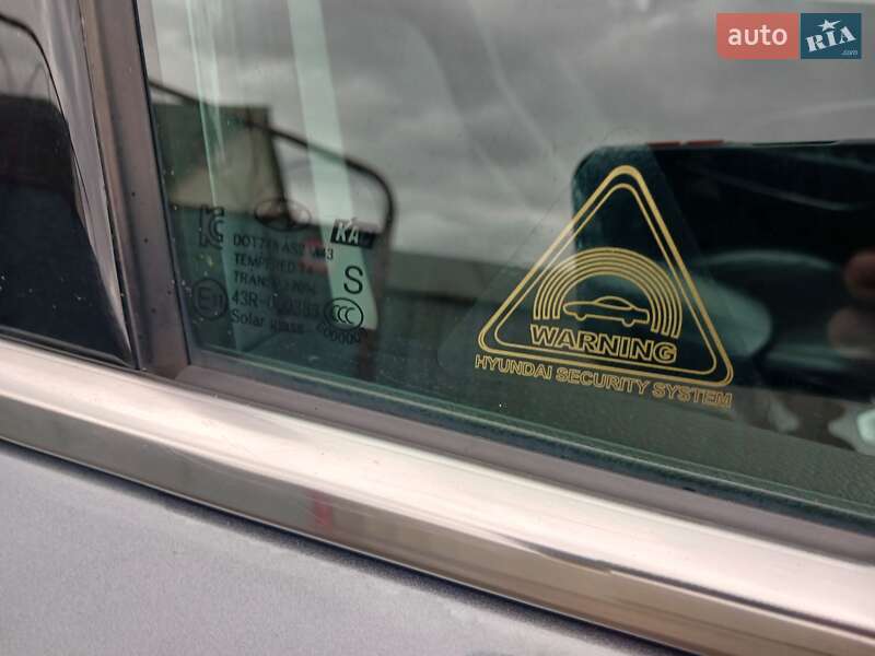 Позашляховик / Кросовер Hyundai Santa FE 2017 в Чорнобаї
