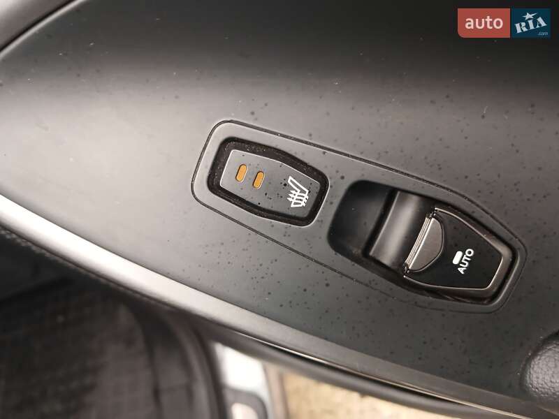 Позашляховик / Кросовер Hyundai Santa FE 2017 в Чорнобаї