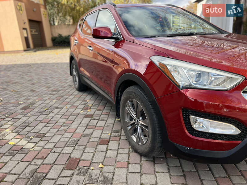 Внедорожник / Кроссовер Hyundai Santa FE 2012 в Ровно